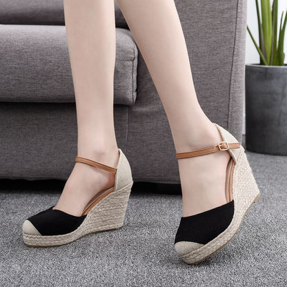 Women Bicolor Woven Wedge Heel Platform Sandals