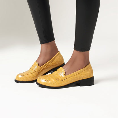 Women's Crocodile Pattern Slip-On Loafers