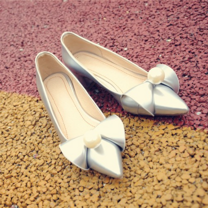 Women Bowtie Pearl Chunky Heel Pumps