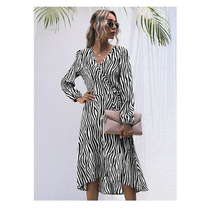 Women Striped V-neck Lace Mid-length Dress